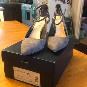 Cole Haan Selma Pump storm cloud grey suede